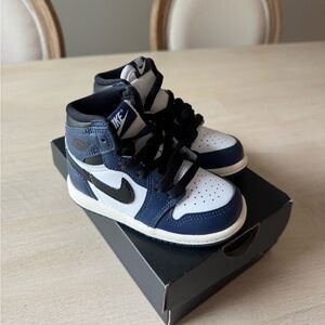 Nike Kids Navy, White and Black High-Top Sneakers
